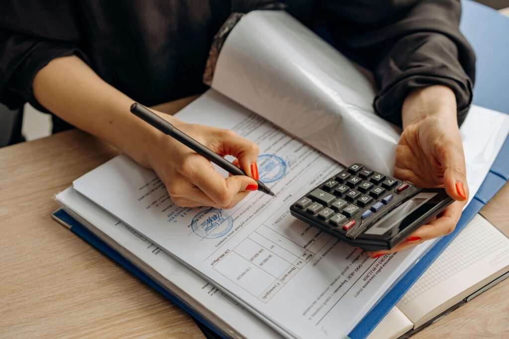 Why Outsourcing Your Bookkeeping Makes Financial Sense